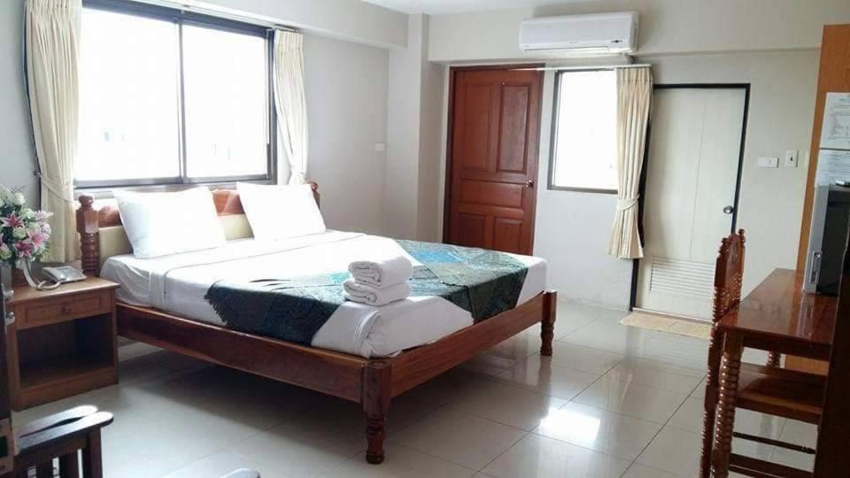 ทรัพย์มุกดา แกรนด์ โฮเทล Submukda Grand Hotel Mukdahan Eksteriør billede