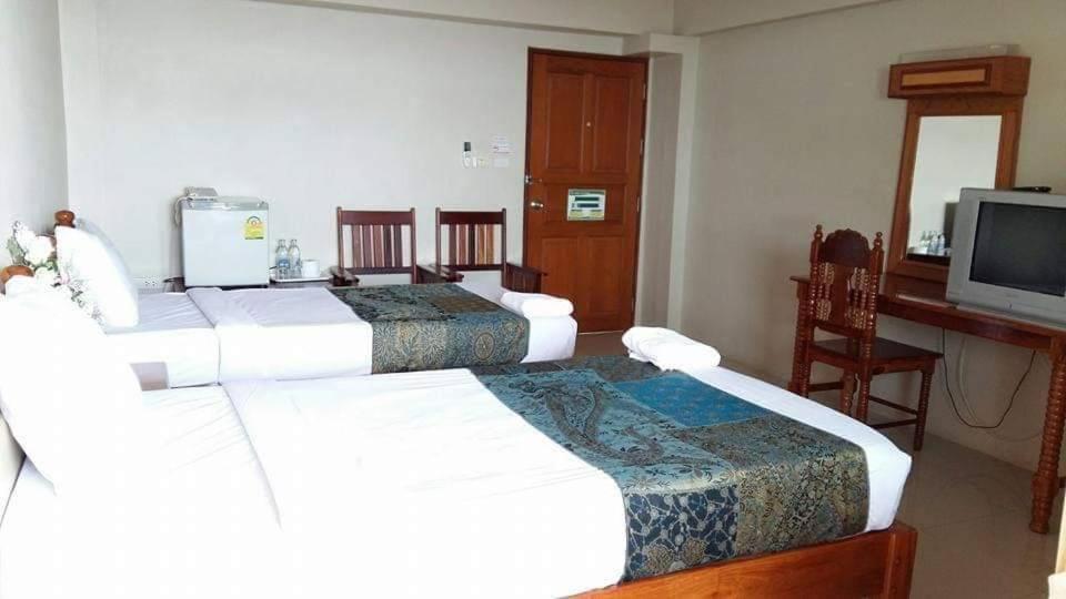 ทรัพย์มุกดา แกรนด์ โฮเทล Submukda Grand Hotel Mukdahan Eksteriør billede