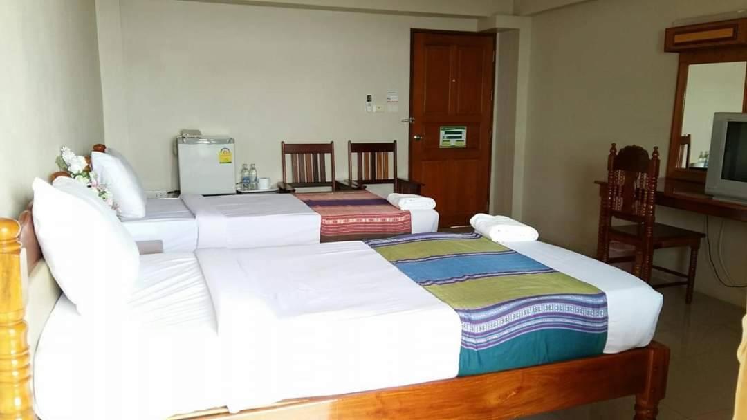 ทรัพย์มุกดา แกรนด์ โฮเทล Submukda Grand Hotel Mukdahan Eksteriør billede